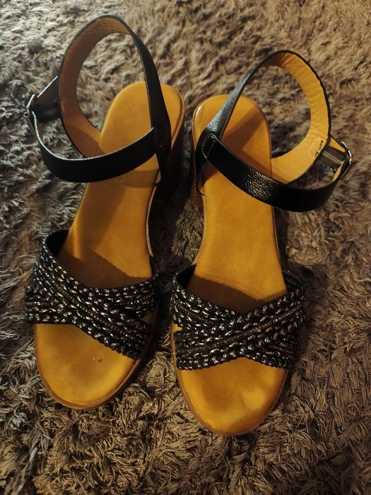 Zara Black Sandals Size 38
