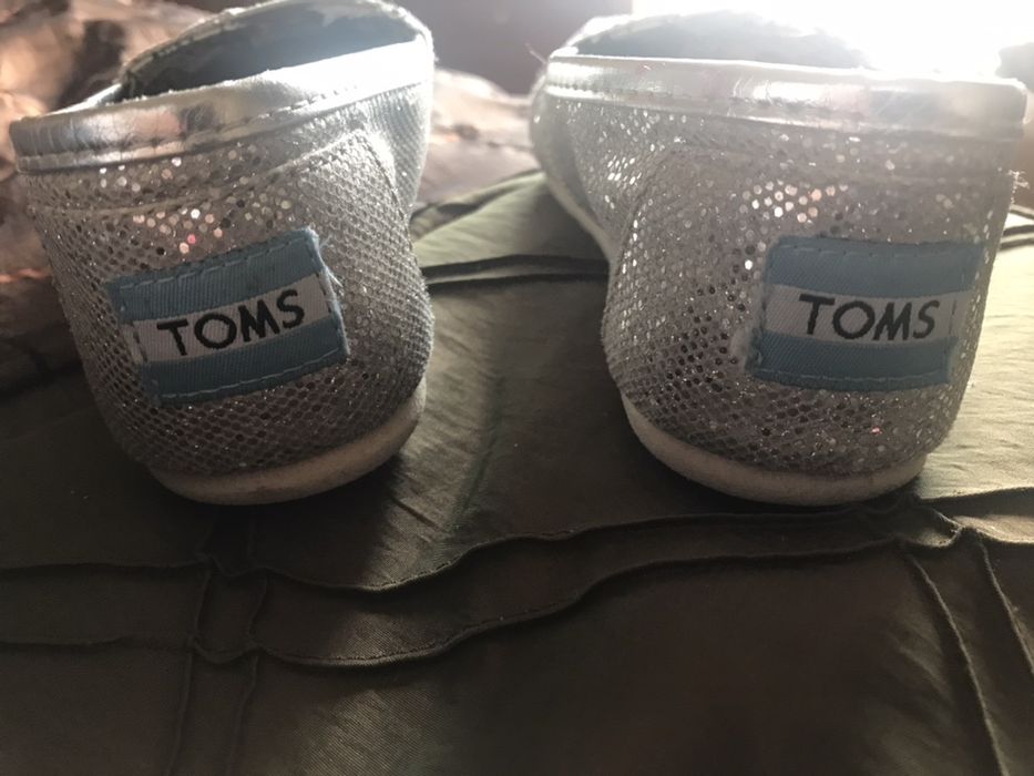 Sapatilhas geox 33 alpercatas toms 32