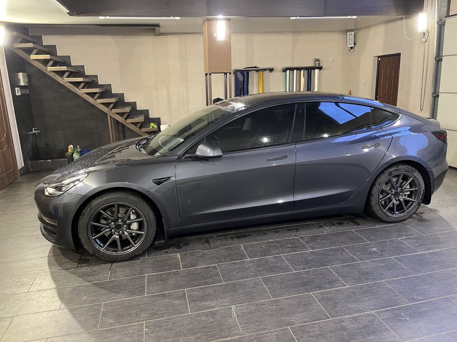 Аренда авто Tesla model 3 под такси или для личного пользования