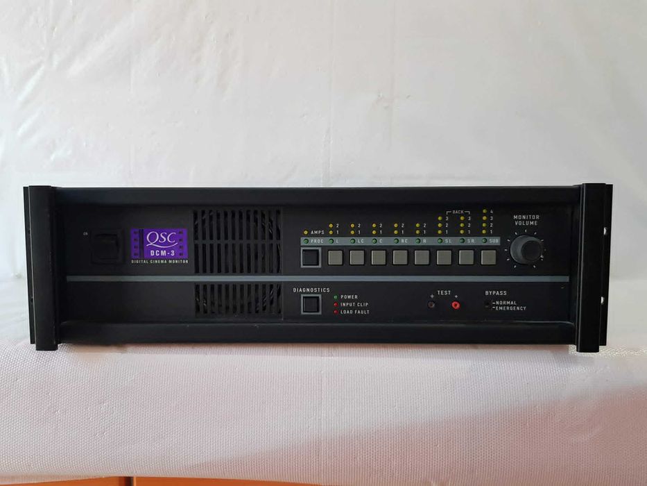 Profesjonalny monitor kinowy QSC DCM-3