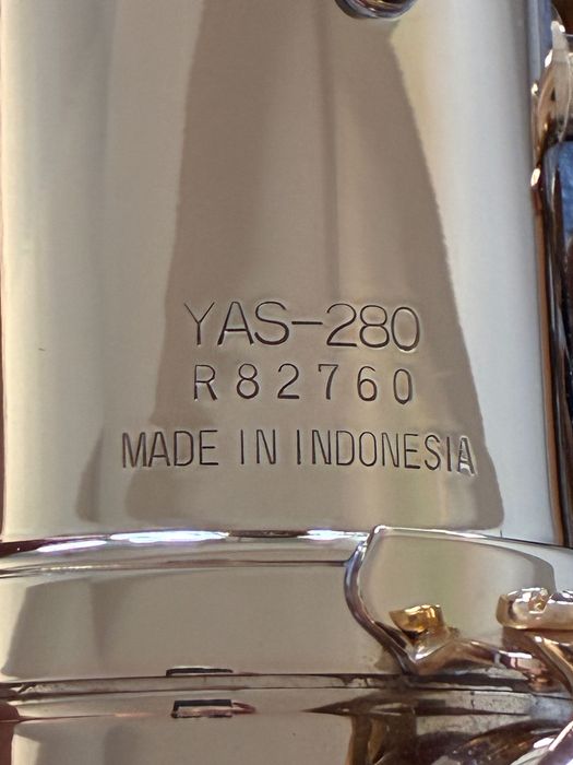 Saxofone Alto Yamaha YAS-280 - Com garantia e extras