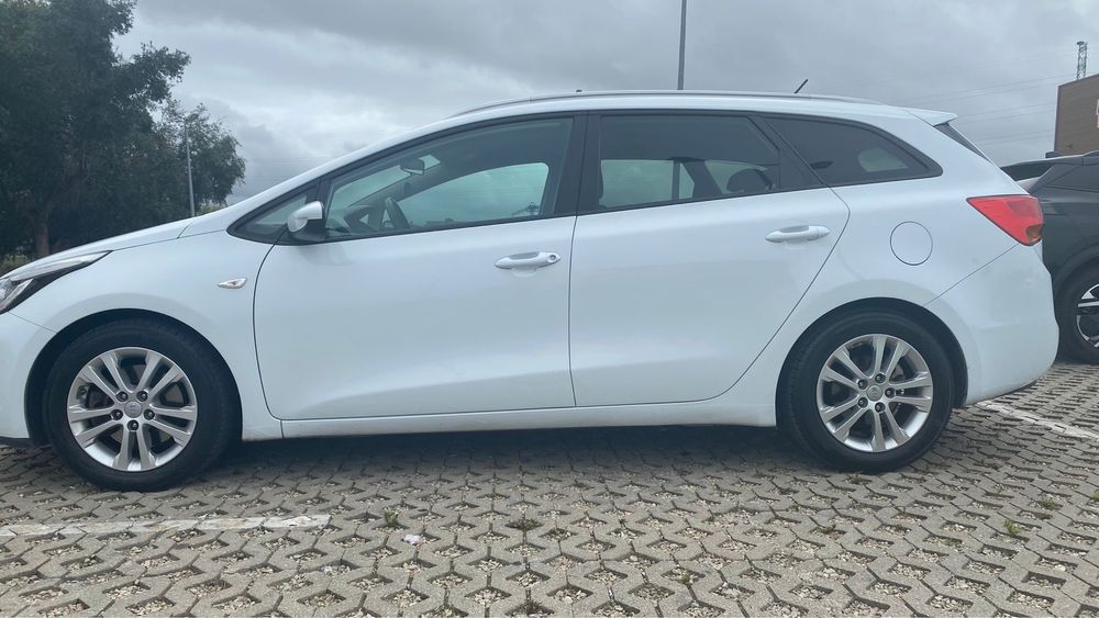 Carrinha Kia ceed
