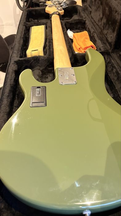 Baixo sterling by musicman
