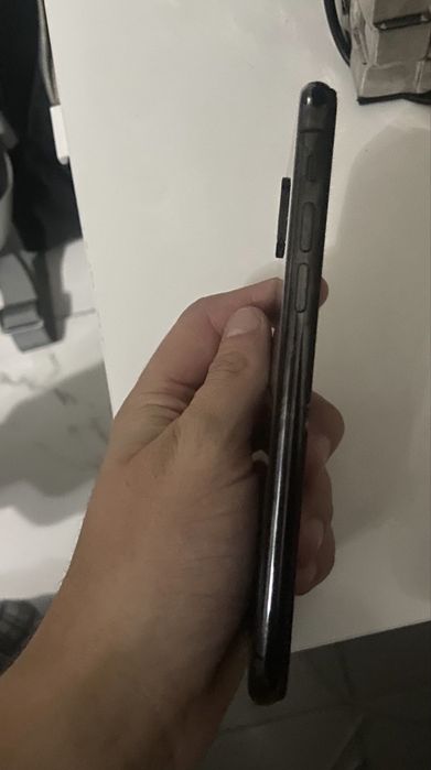 iPhone XS       €7064752239715587123