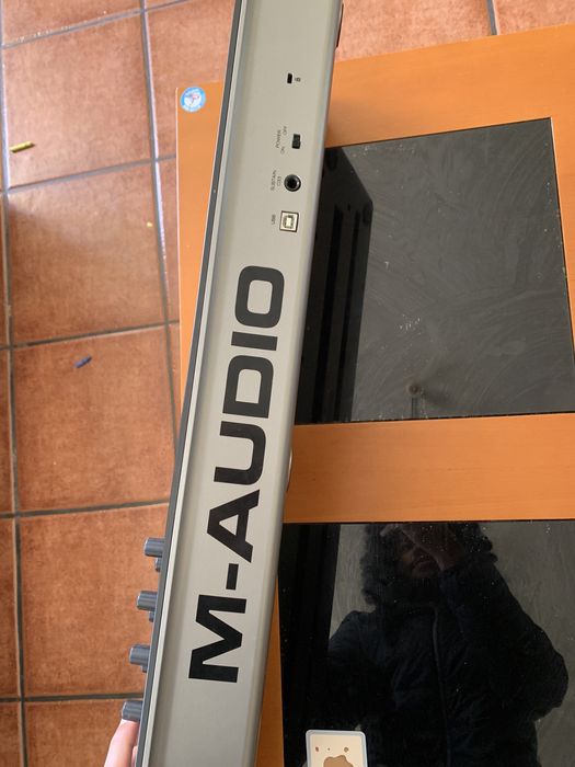M audio oxygen 49 (teclado, piano)