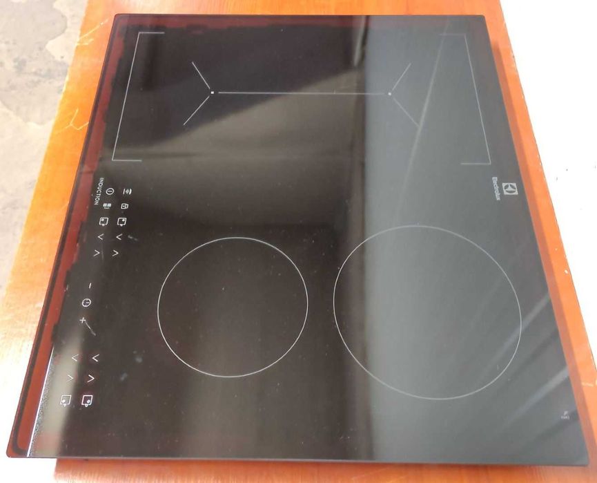 Płyta indukcyjna Electrolux LIV63431BK 60cm Bridge Boost OUTLET 28JG40