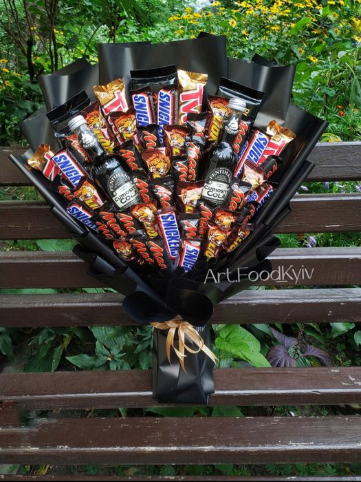 Солодкий букет із цукерок. Жіночий та чоловічий смачний подарук Київ