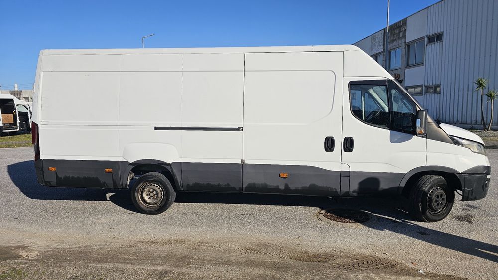 Iveco daily 2.3-  35C16 IVA DEDUTÍVEL