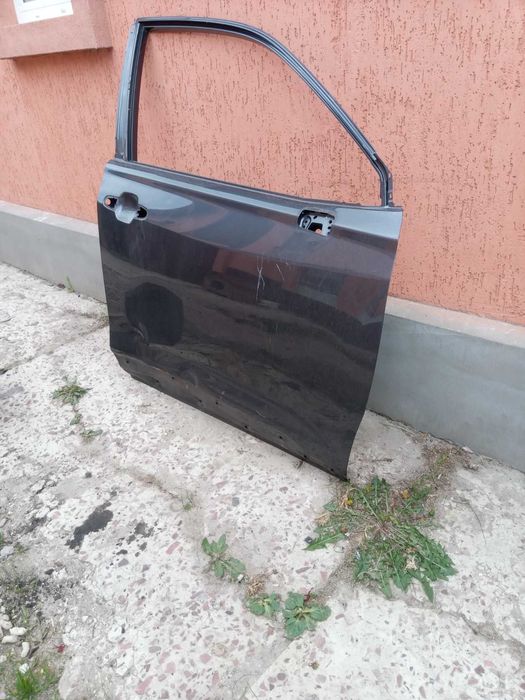 Передні праві двері Субару Форестер 5 (Subaru Forester 5)