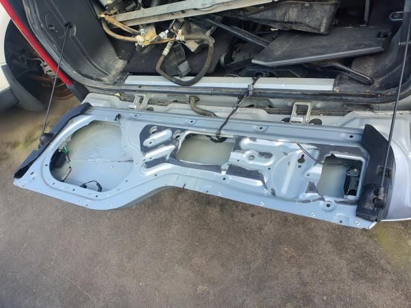 Porta / tampa da mala LAND ROVER Discovery III (L319)
