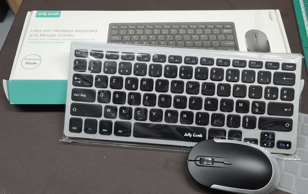 Teclado e rato sem fios ultrafinos Jelly Comb