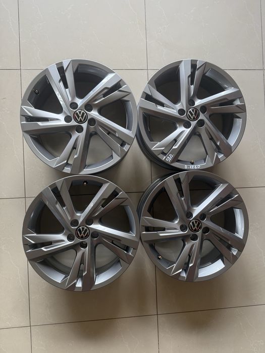 Диски оригінал VW r17/5/100 t-cross Polo 267601025E: 145 $ - Диски