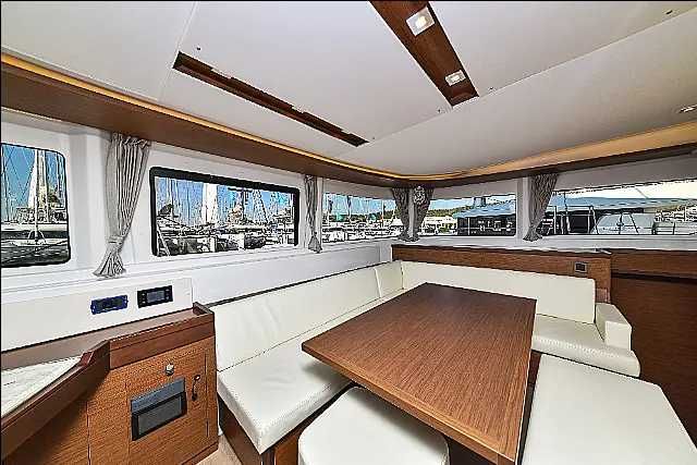 Katamaran morski LAGOON 46 2021 leasing