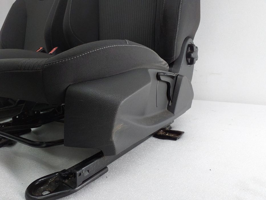 Conjunto de bancos FORD Focus III