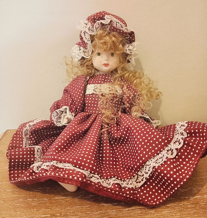 Bonecas vintage em cerâmica