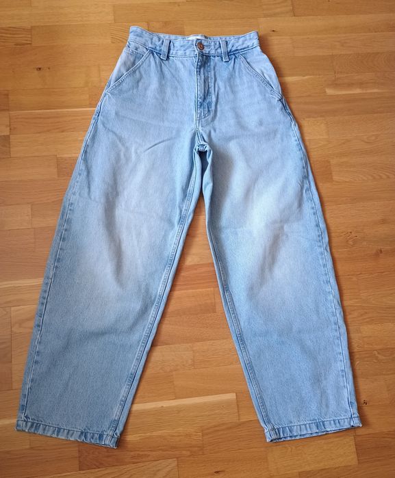 Spodnie jeansy Bershka  - młodzieżowe