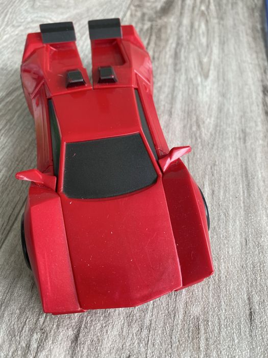 Transformers Robots in Disguise