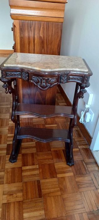 consola antiga madeira