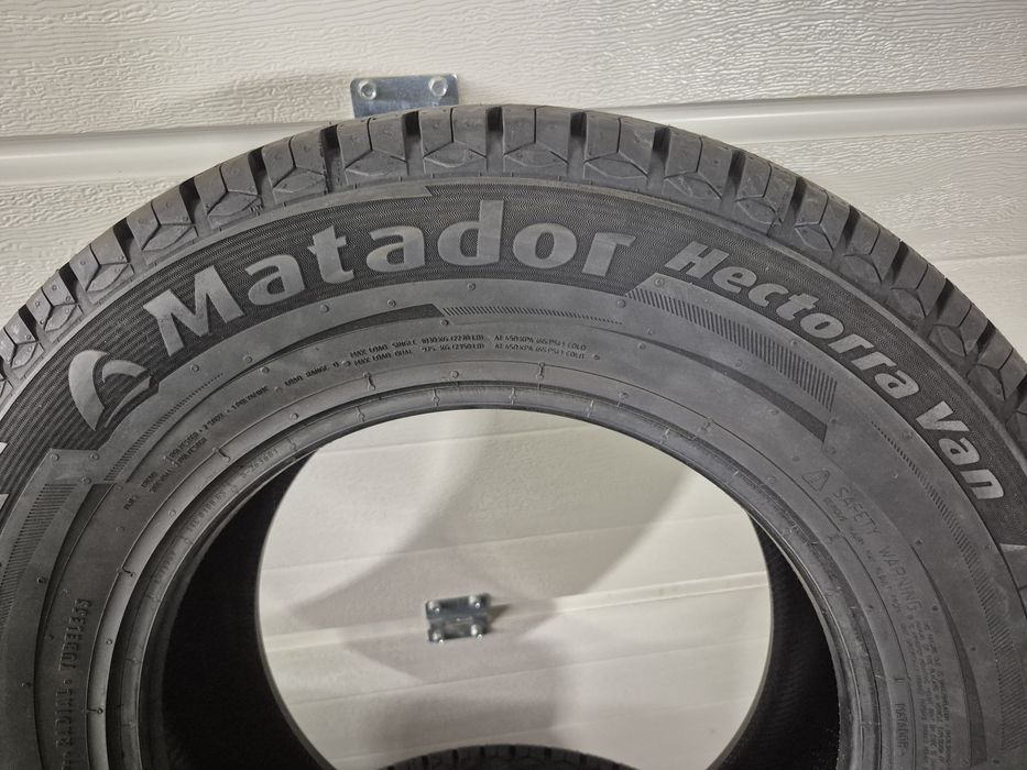 NOWE opony 215/70R15C Matador letnie.  UNIROYAL 225/65R16C wielosezon