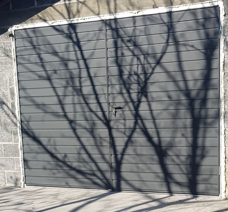 Brama garażowa uchylna dwuskrzydłowa na wymiar montaż pomiar