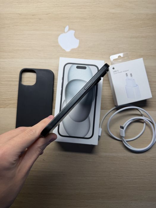 iPhone 15 128gb czarny bateria 87% komplet