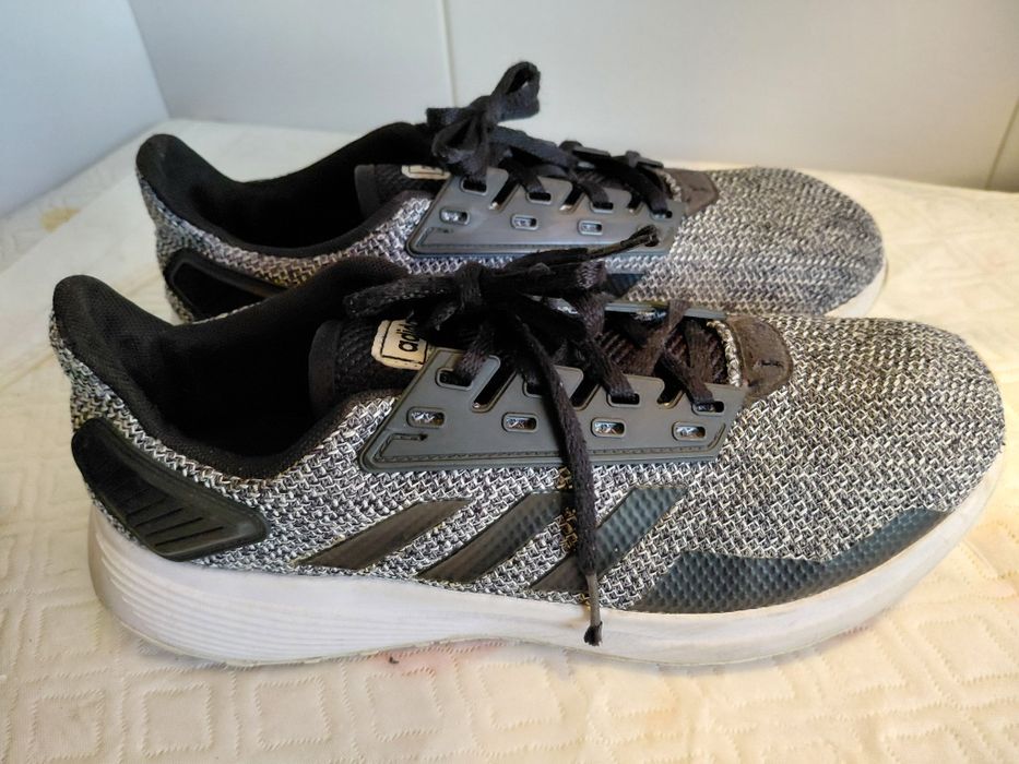 Sapatos de Homem em Bom Estado (Vários Tamanhos) – Adidas, Botas e Clássicos