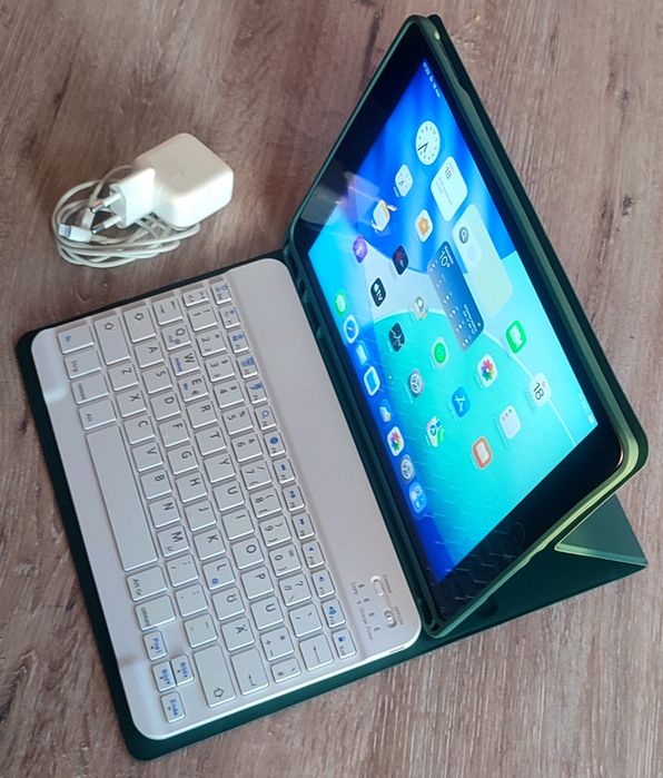 iPad 9 gen 64GB WiFi, IOS 26.4.1