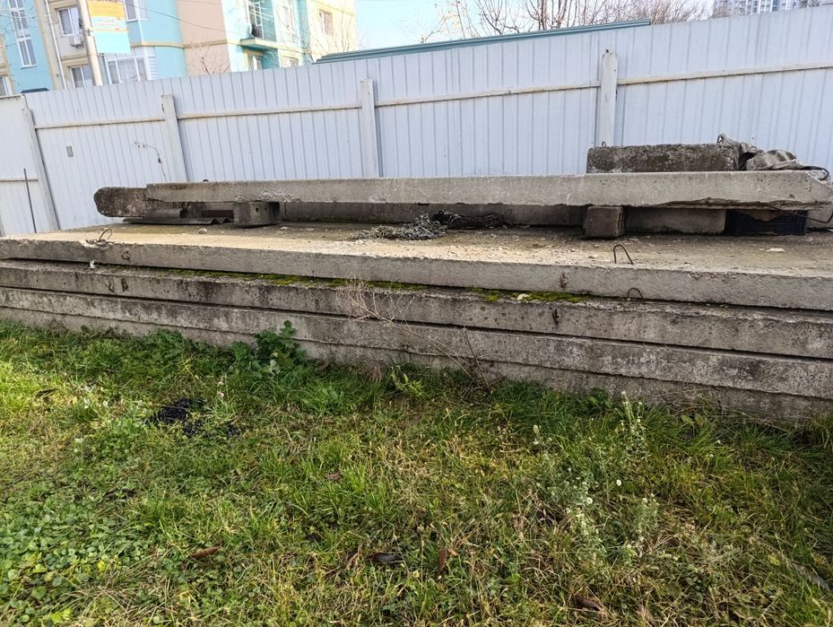 Плити залізобетонні