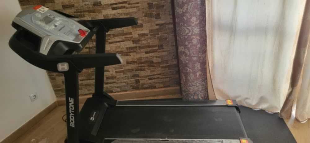 Treadmill64861823566978124