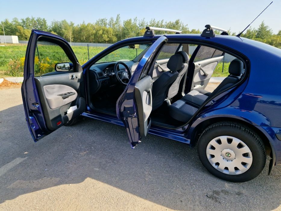 Продам релінги на дах Thule на Scoda Octavia Tour