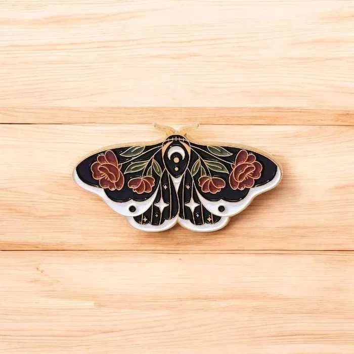 Zestaw kosmetyczka i przypinki