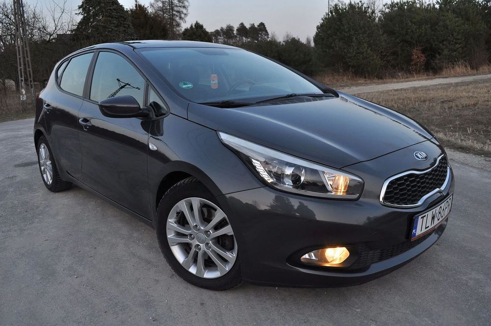 Kia Ceed 1.6 CRDi 128 kM ~ PDC ~ Manual ~ Alu 16" ~ Zadbany ~