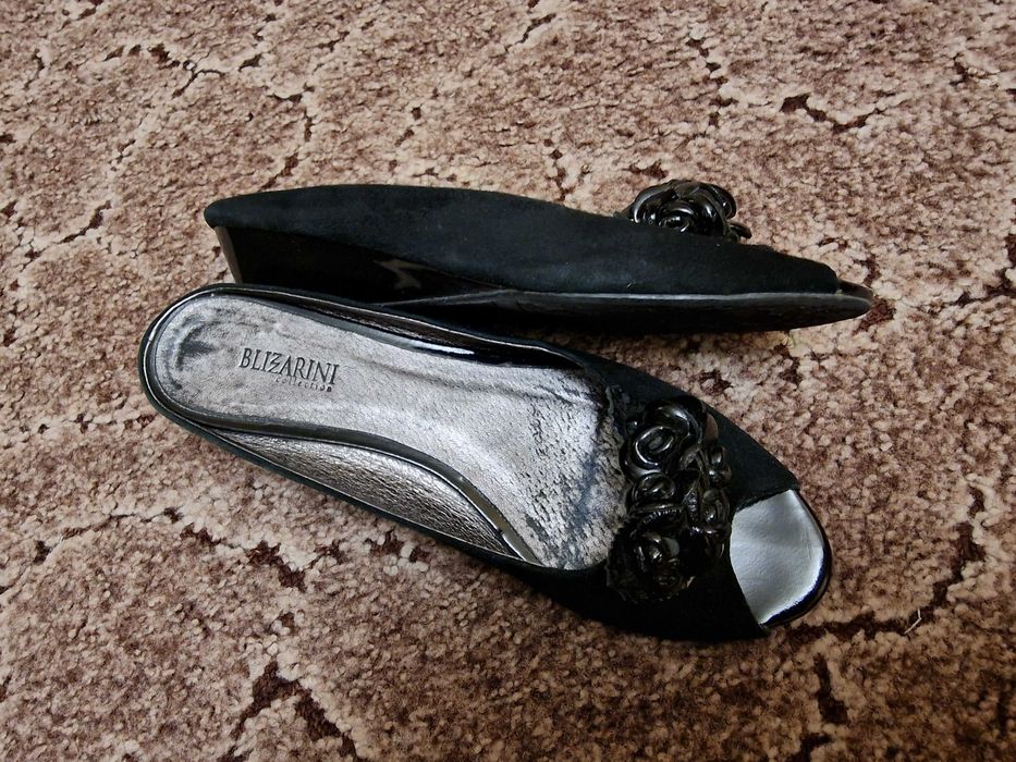 Босоножки женские