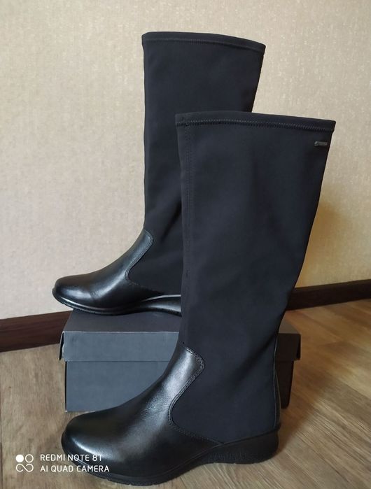 Ecco 36 сапоги жіночі шкіряні чоботи весняні черевики взуття ессо