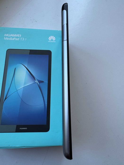 Планшет Huawei mediapad t3 7" 1/16 GB 4 ядра, Android 4.4.4, 5000 мАг