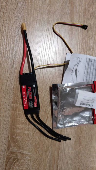 Surpass Hobby Flier 32 Bits 100A Sbec 2 6s De 5V/6V E 8A