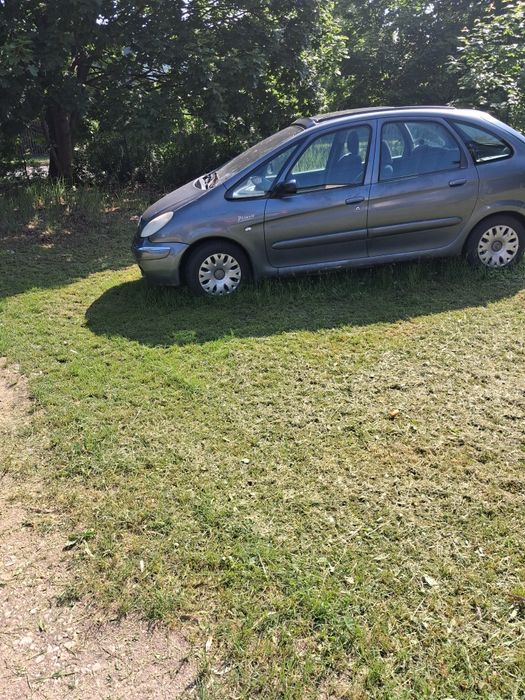 Samochod osobowy citroen