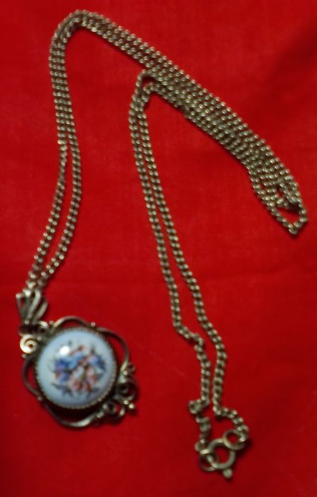 Подвеска , серьги .