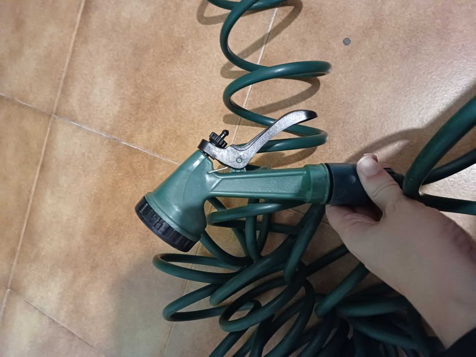 Mangueira com cerca de 10 metros