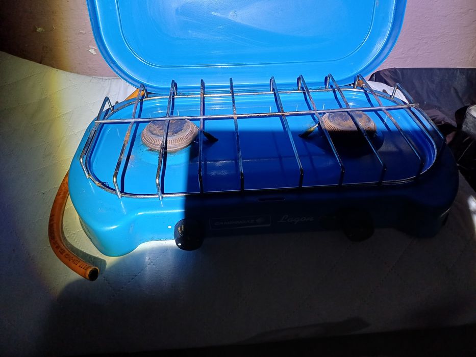 Płytka kuchenka do kempingu na dzialkę