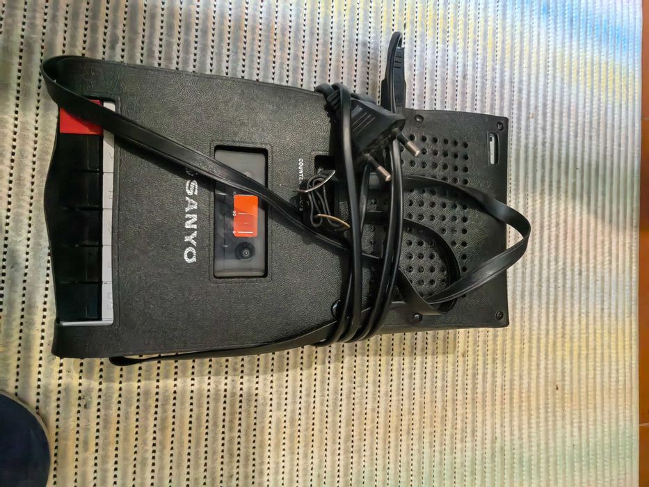 leitor cassetes sanyo
