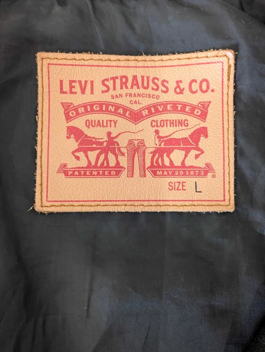Casaco Trucker Levi’s Premium em Pele de Ovelha Genuína - PC9 72333-0037 - Sem Bolsos Laterais - Com patina