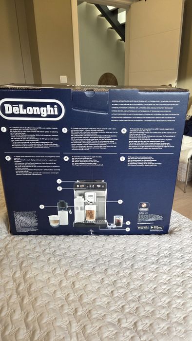 Máquina DeLonghi Eletta Explore Titânio