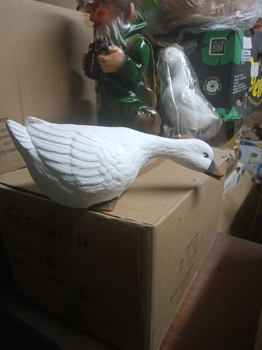 gaska ceramiczna biała jedzaca