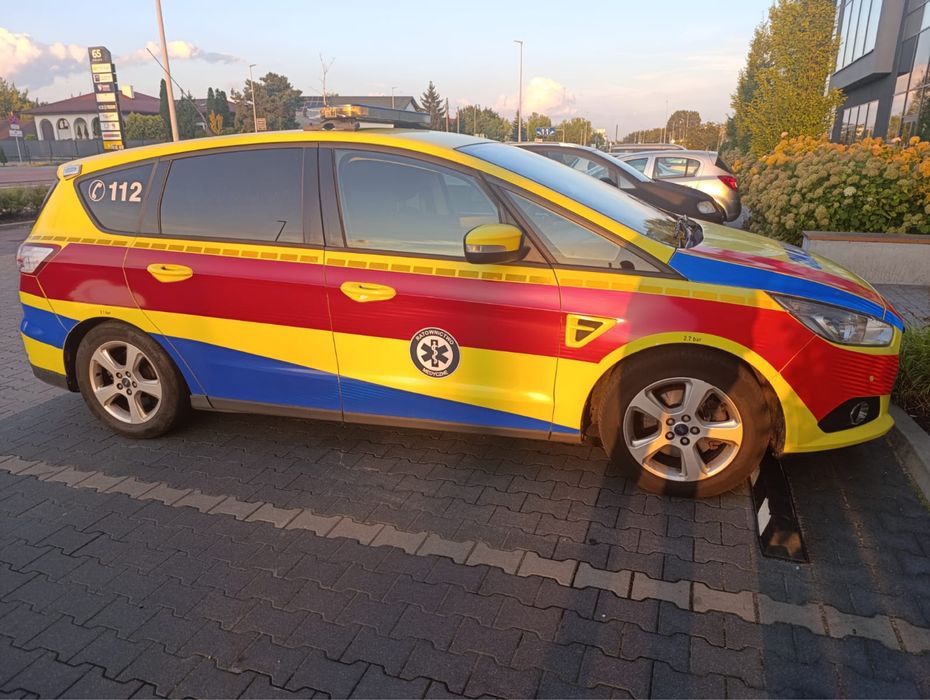 Ford S-Max karetka ambulans 2017