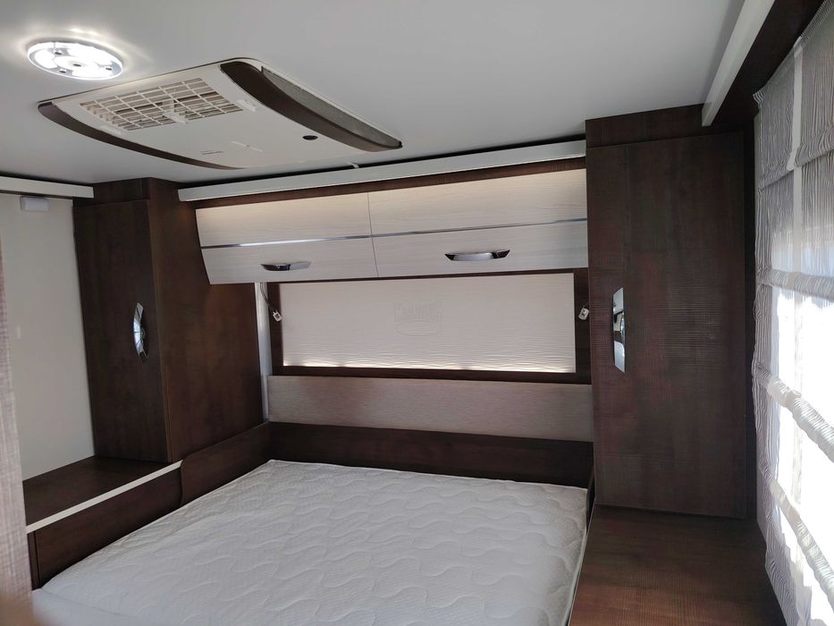 Autocaravana Mc Louis Ness 80 G (cama central)