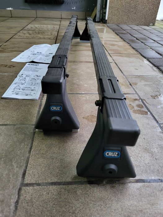 Bagażnik dachowy samochodowy marki CRUZ