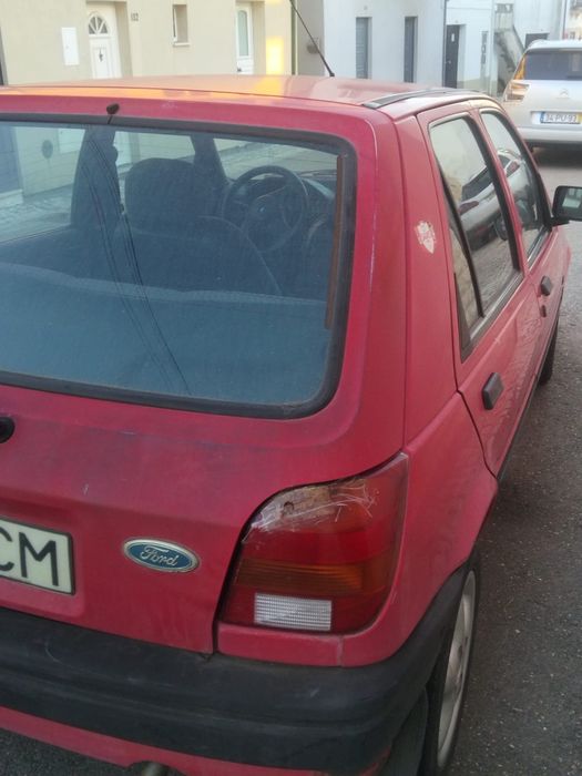 Ford Fiesta 1.0 — photo 2