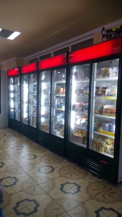 Холодильна вітрина.шафа холодильник вітрини холодильні