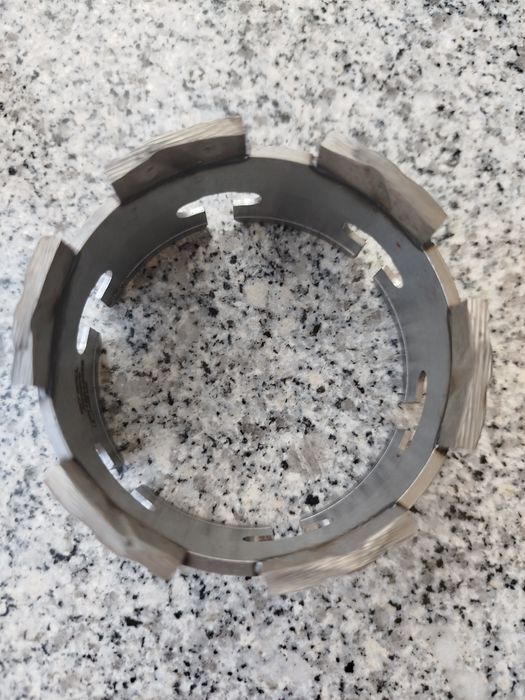 2 jogos de Machos M6 mais craneana da Hilti